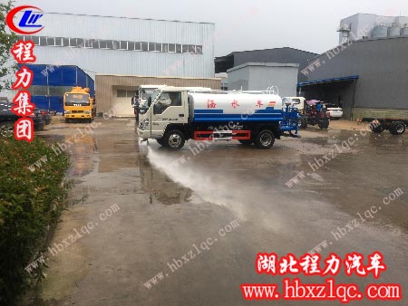 最便宜的灑水車多少錢？性價(jià)比最高的灑水車！