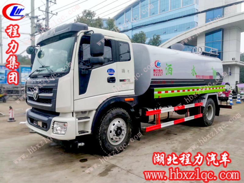 清歌一曲抒人意，朵朵紅花似我顏——程力集團灑水車綠化養(yǎng)護好幫手