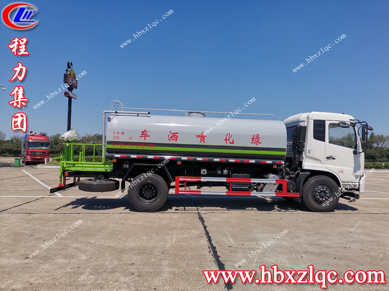 乘風(fēng)破浪，湖北程力東風(fēng)天錦灑水車帶你披荊斬棘