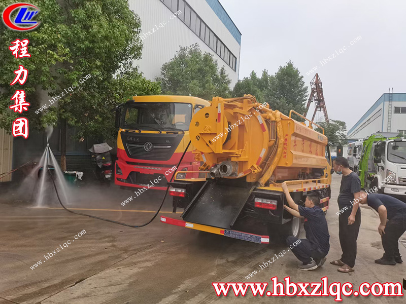 就算狂風暴雨，程力小編依然會在湖北程力車間等你