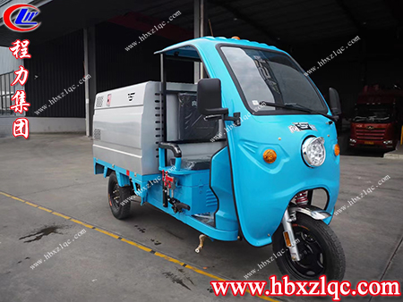 伸縮靈活，可360°旋轉(zhuǎn)，程力牌三輪高壓清洗車(chē)實(shí)現(xiàn)無(wú)死角清洗作業(yè)